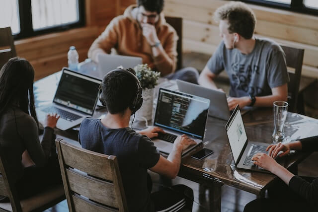 How Your Small Business Can Benefit From Call Center Functionality